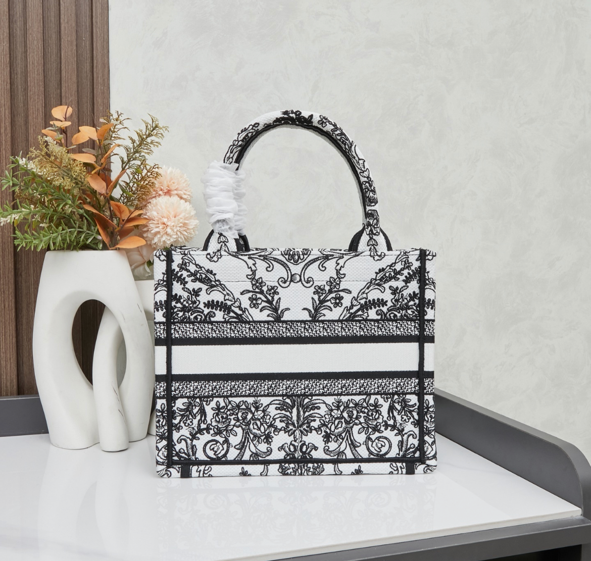 If You Adore Yourself, You Should Dior Yourself 🤍 Christian Dior Dupe Black n White Must-Have
